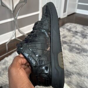 Off white women shoes for sale size 9